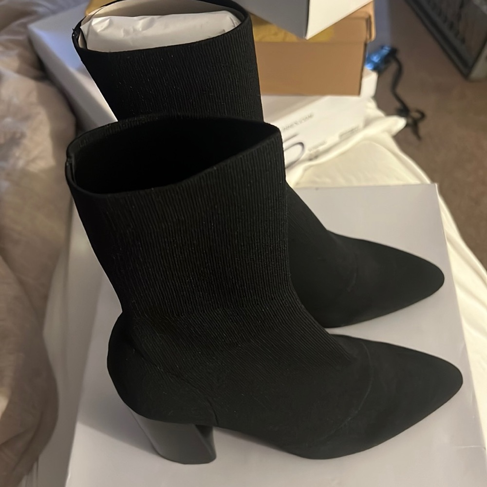 Brand new Steve Madden Booties
